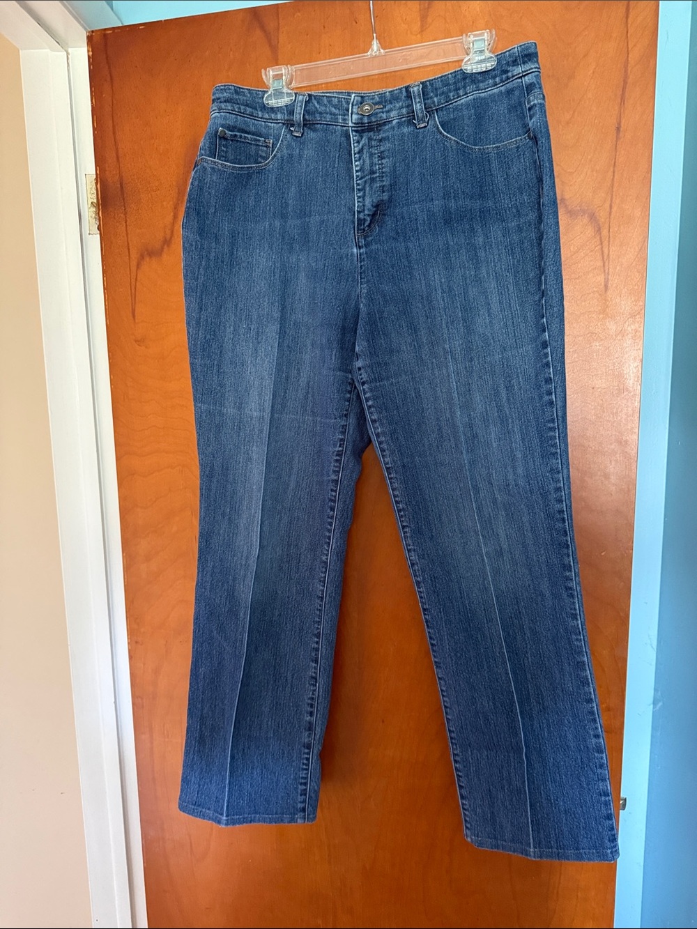 Christopher and Banks Classic Fit Women’s Straight-Leg Jeans